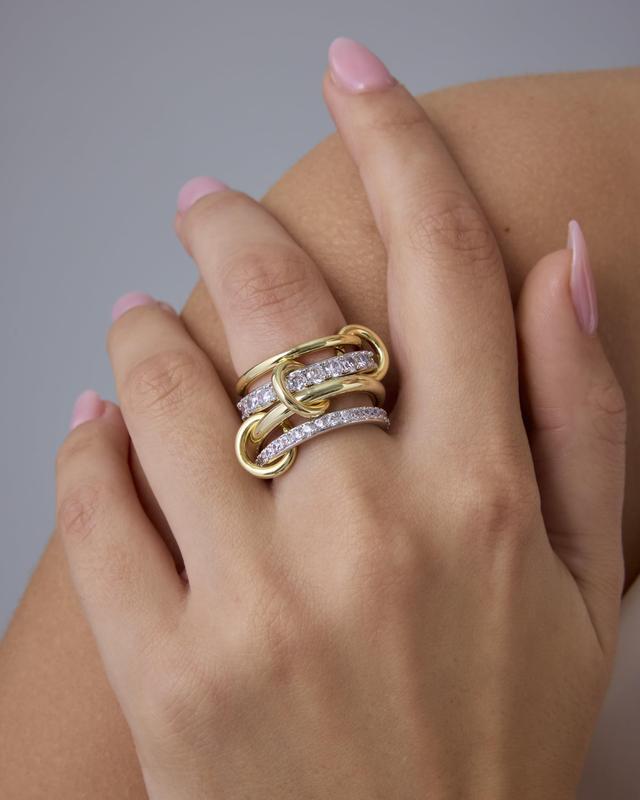 Interlocked Stackable Rings