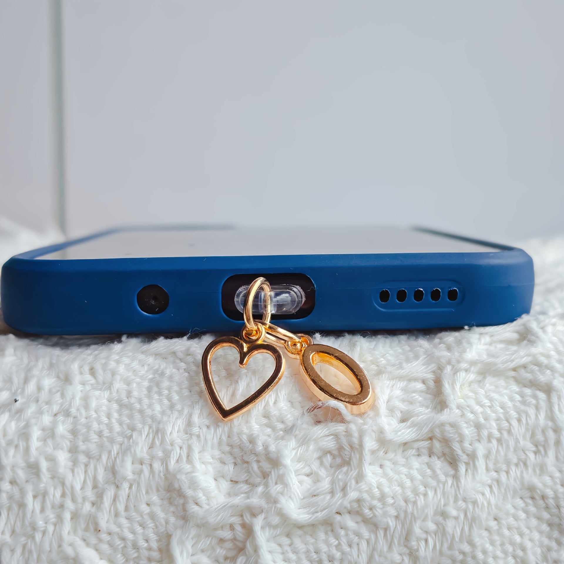 ⏰$9.99 ONLY ONE DAY🔥A-Z Letter Pendant Stylish Heart-Shaped Charging Port Dust Cover