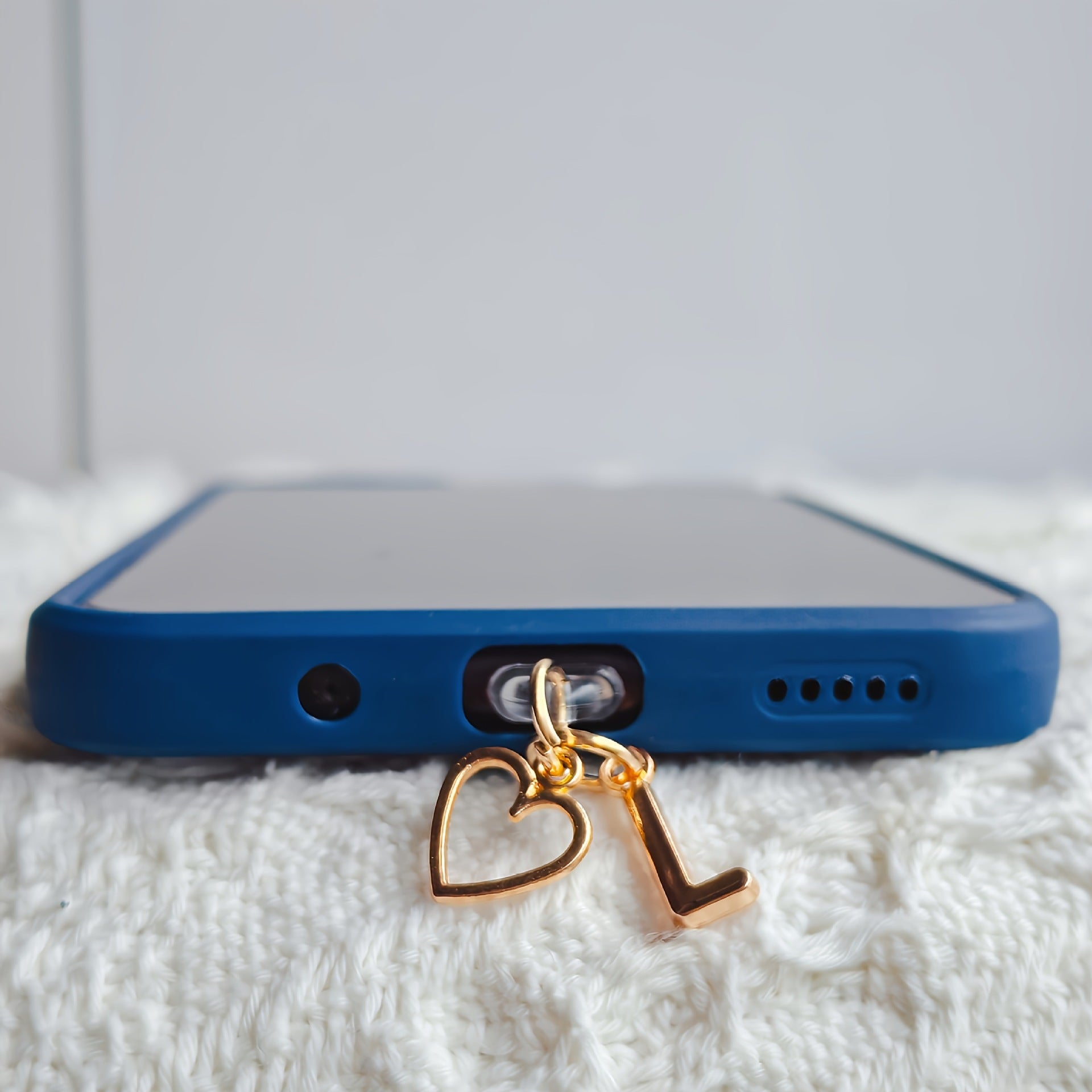 ⏰$9.99 ONLY ONE DAY🔥A-Z Letter Pendant Stylish Heart-Shaped Charging Port Dust Cover