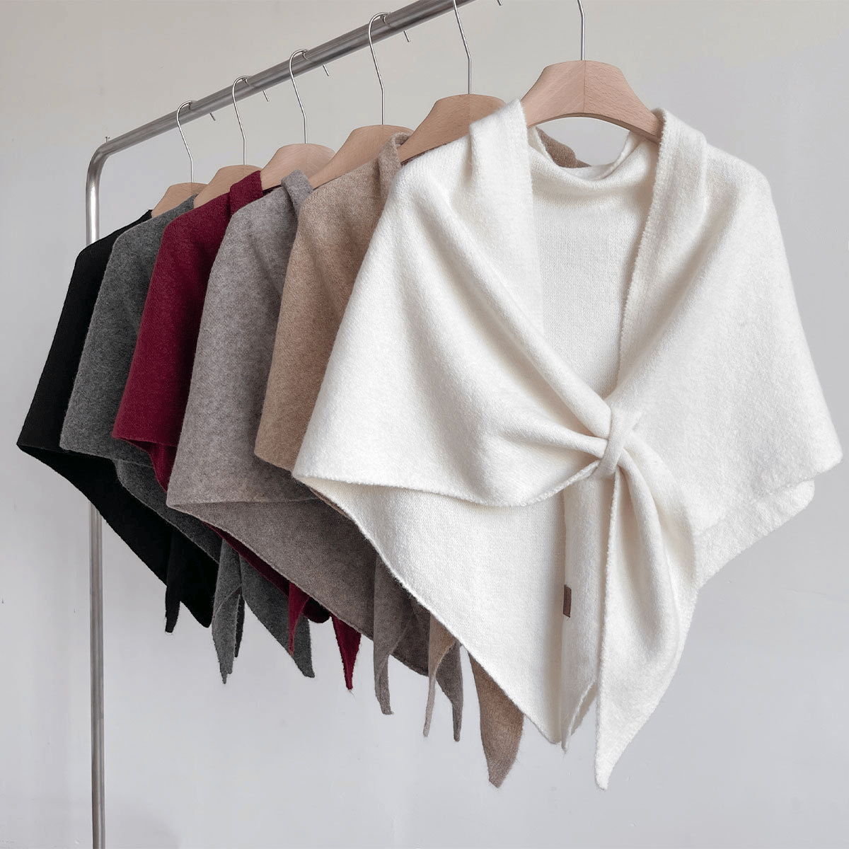 【🍁Final 3-hour Preferential Deal🍁】2025 HOT SALE💥Women's Solid Color Scarf