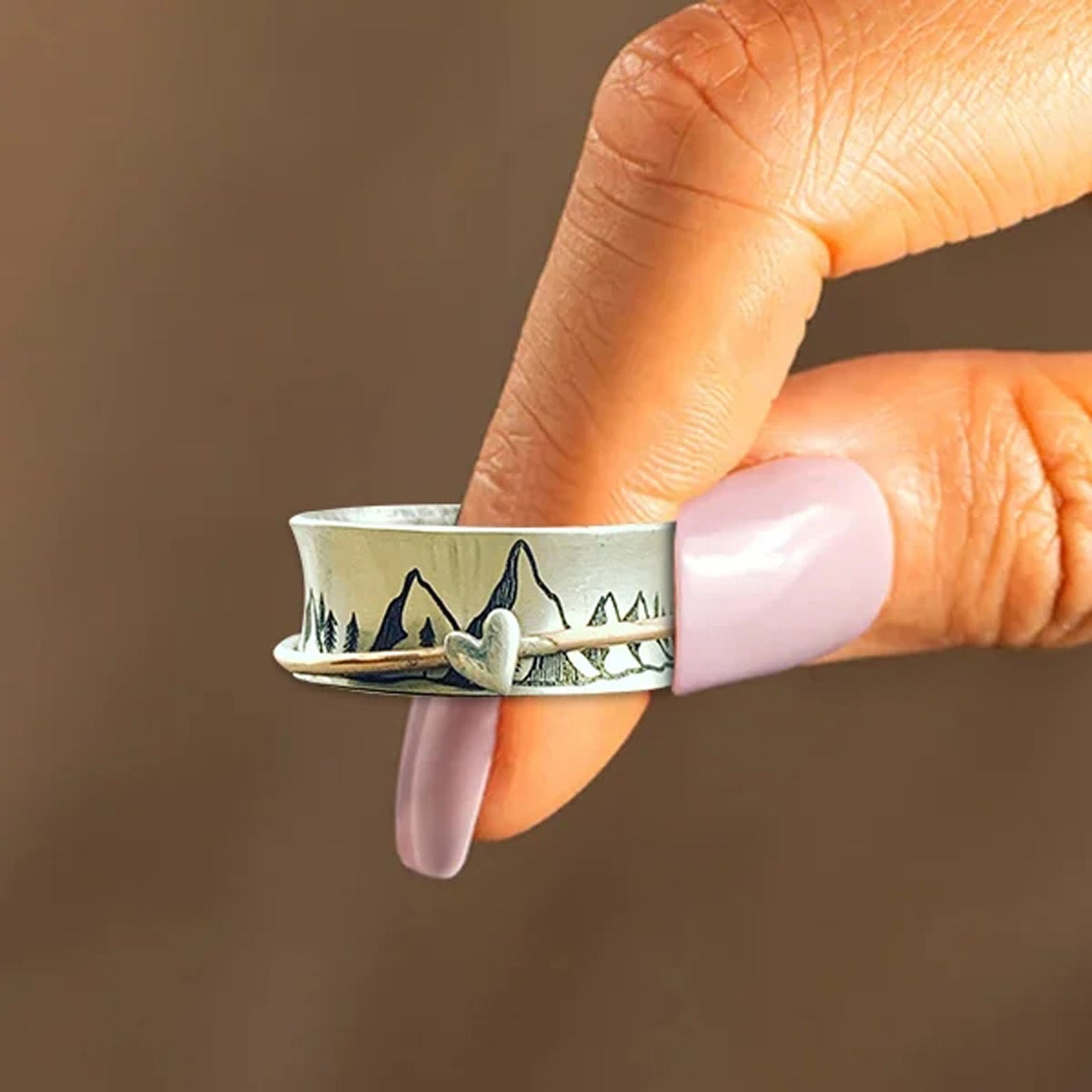 KEEP CLIMBING LARGE CIRCLE FIDGET RING